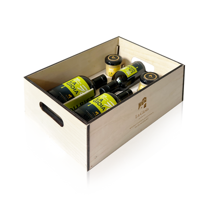 Elegant gift box with solid cutting board